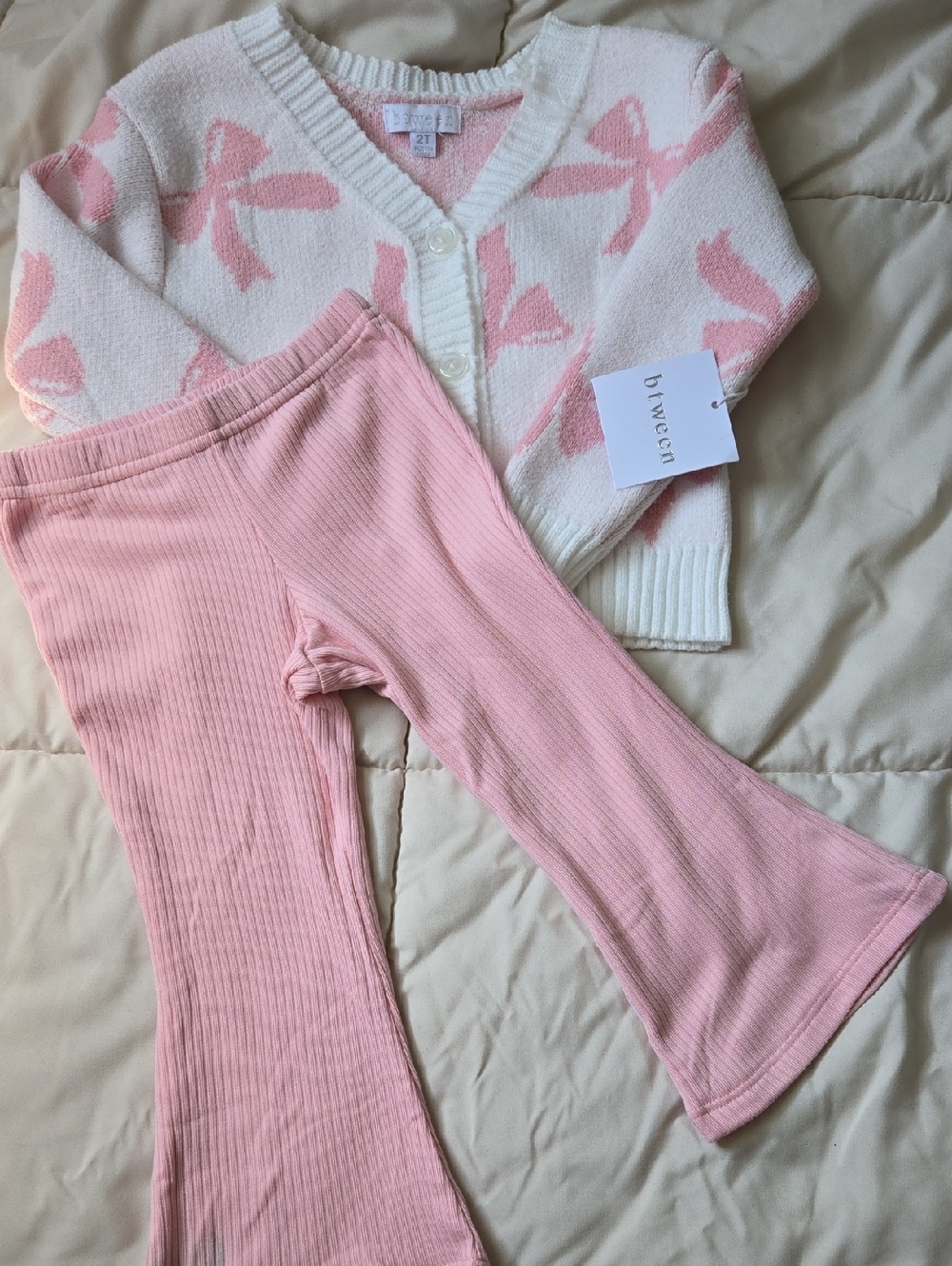 New Toddler Cream Cardigan with Pink Bow Set W/ Flare Leggins